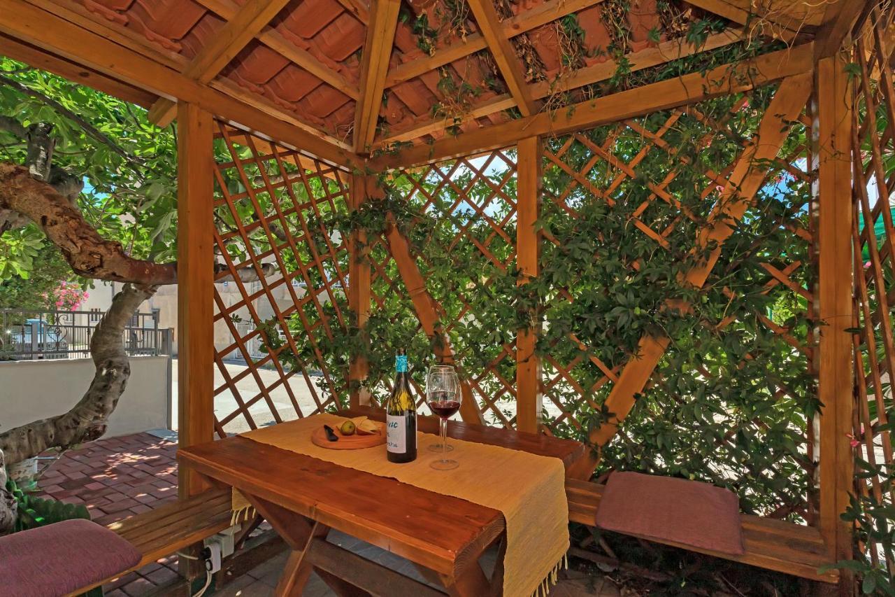 Apartmani Luna Baška Voda Εξωτερικό φωτογραφία