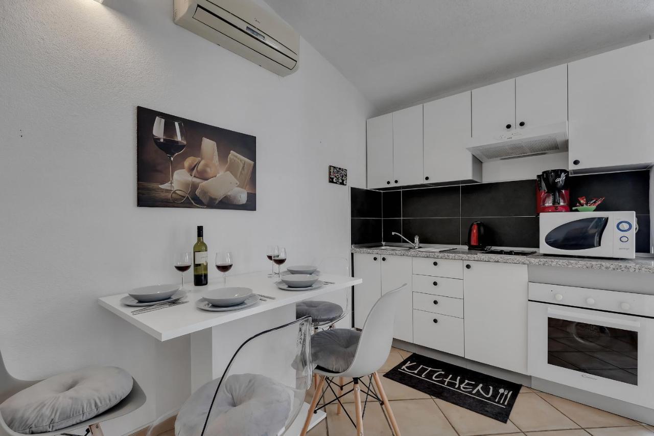 Apartmani Luna Baška Voda Εξωτερικό φωτογραφία