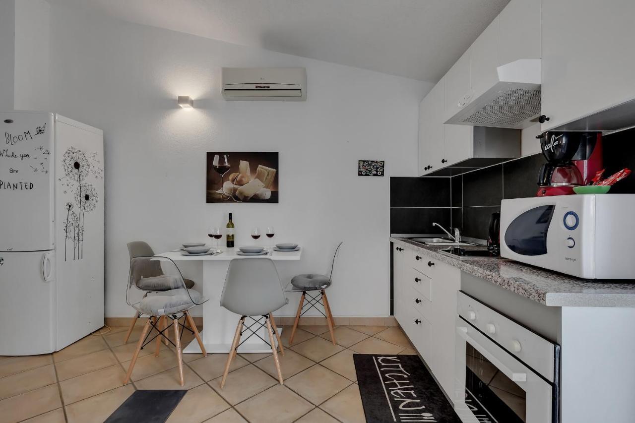 Apartmani Luna Baška Voda Εξωτερικό φωτογραφία