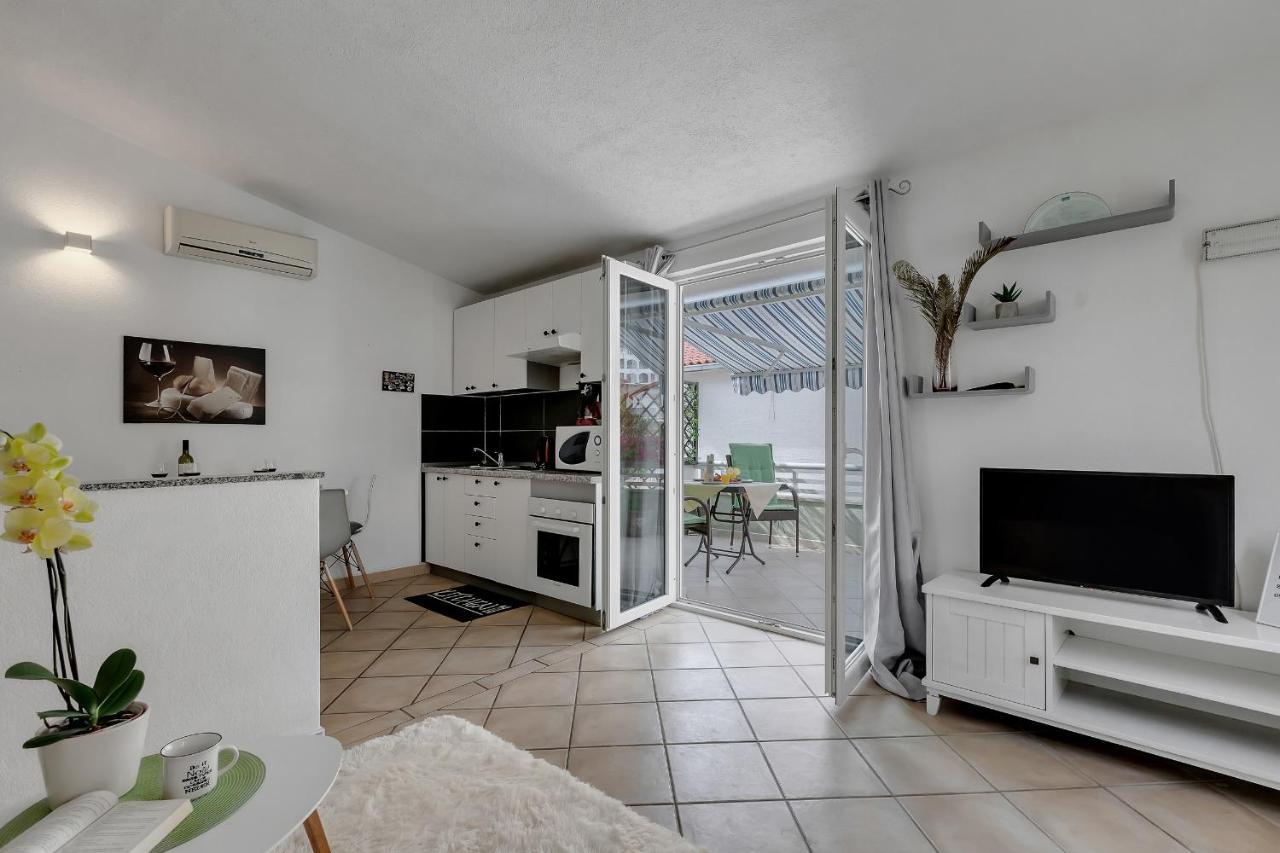 Apartmani Luna Baška Voda Εξωτερικό φωτογραφία